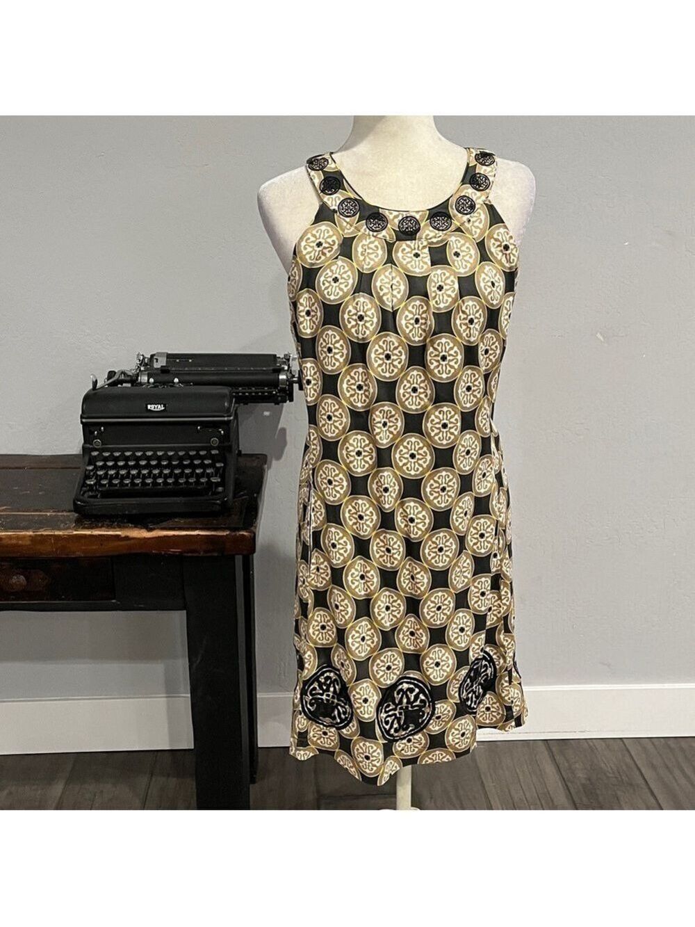 Dizzy Lizzie Brown Charleston Medallions Embroidered Dress - Size 6